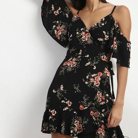 Off-shoulder mini dress size 8 - Picture 4 of 4